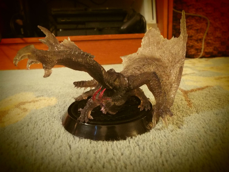Illustration for article titled Monster Hunter 4 Ultimate CE: Unboxing!!